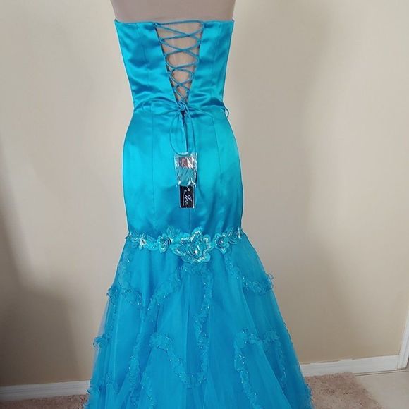 NWT Fire & Ice Mermaid Long Gown in Turquoise - Picture 3 of 5